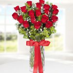 Vazoda 19 Kırmızı Gül