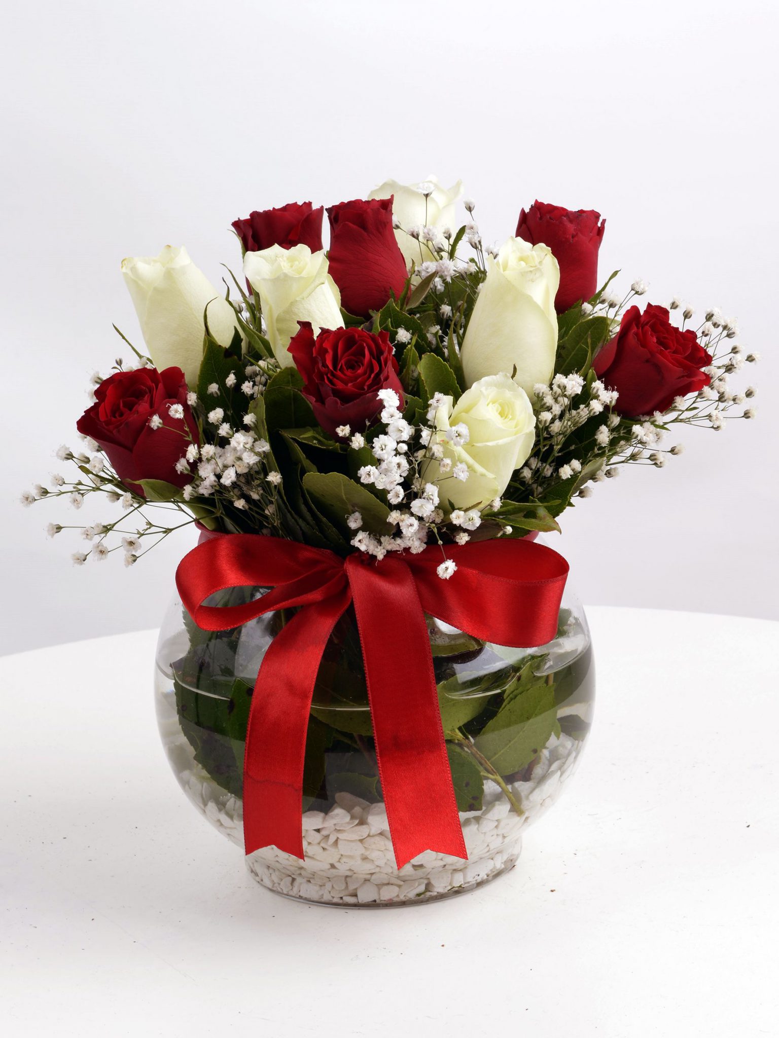 Aşk Küresi Kırmızı ve Beyaz Güller | Kırıkkale Çiçekçi, Orkide